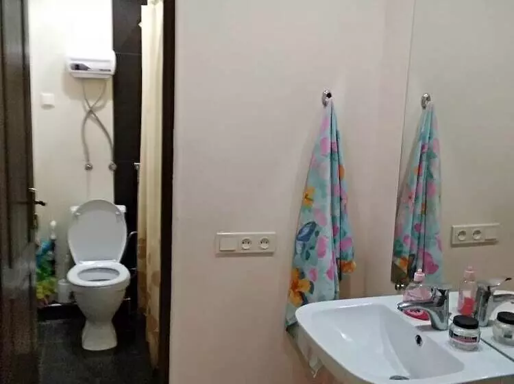 هاستل Komitas Avenue Guest House