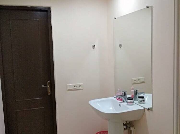 هاستل Komitas Avenue Guest House