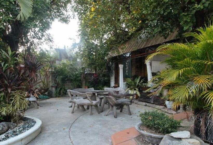 Bed and Breakfast Reddoorz Plus @ Melsol Metro Vigan