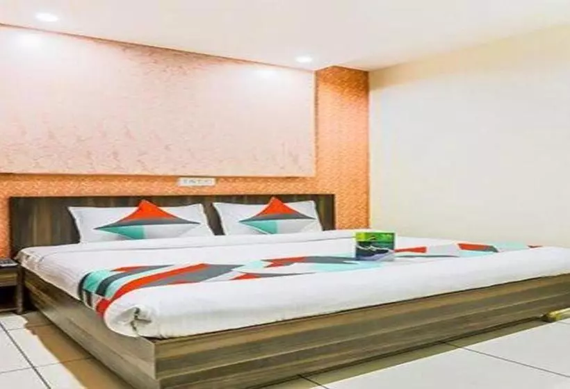 هتل Fabexpress Mayank Palace