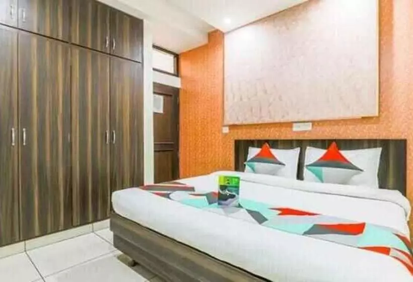 هتل Fabexpress Mayank Palace