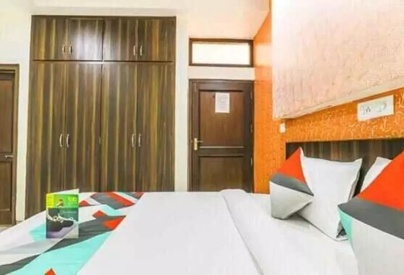 هتل Fabexpress Mayank Palace