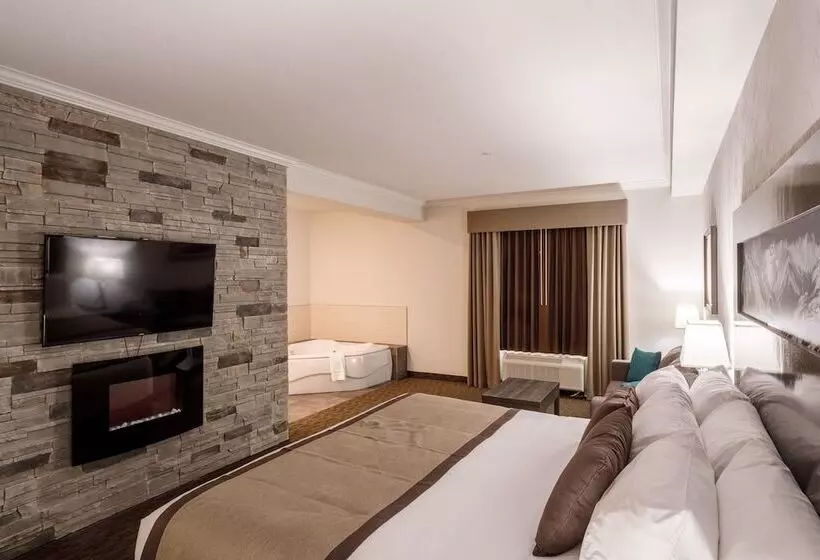 هتل Ramada By Wyndham Revelstoke