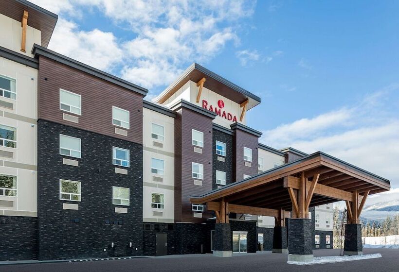 בית מלון כפרי Ramada By Wyndham Revelstoke