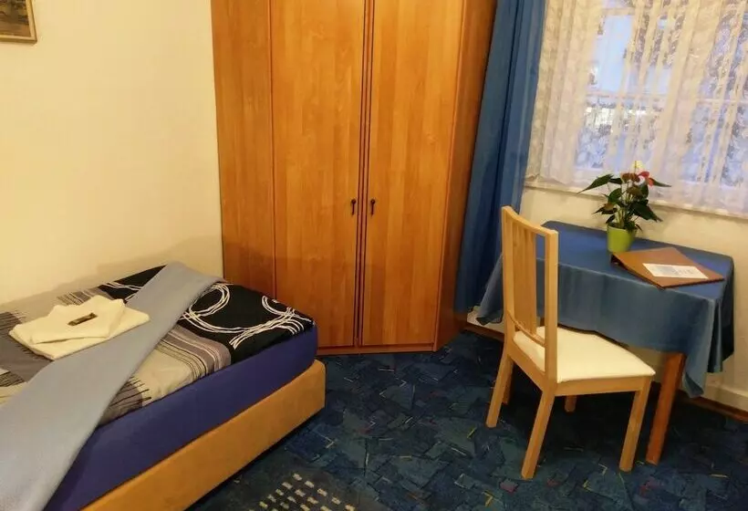 ホテル Stahlbad Bad Peterstal