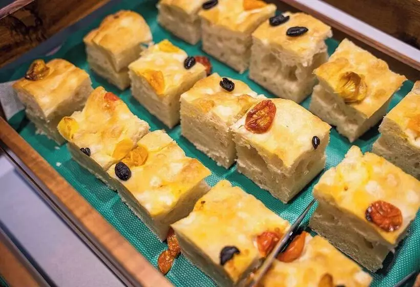 Hotelli Hampton By Hilton Locarno