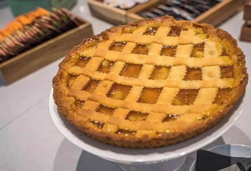 Hotelli Hampton By Hilton Locarno