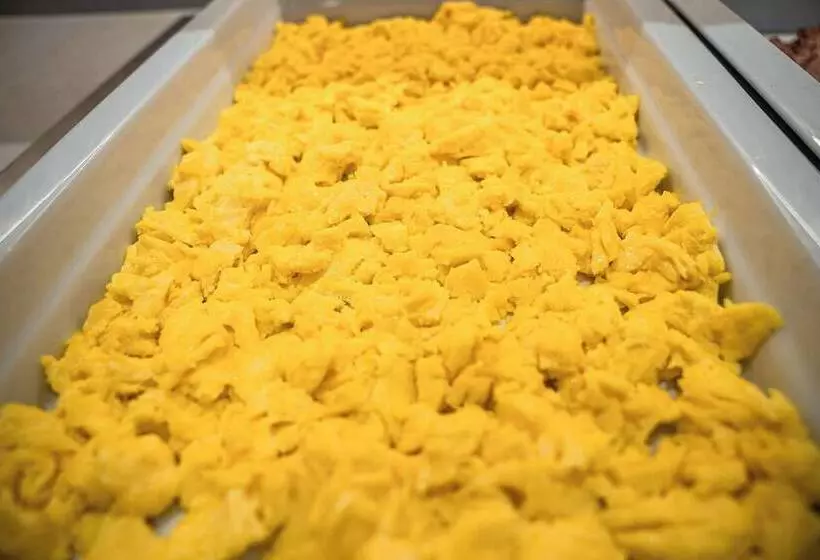 Hotelli Hampton By Hilton Locarno