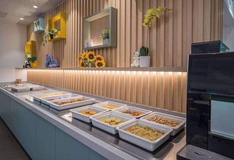 Hotell Hampton By Hilton Locarno