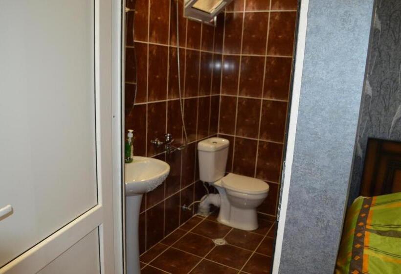 هاستل E U R O P E