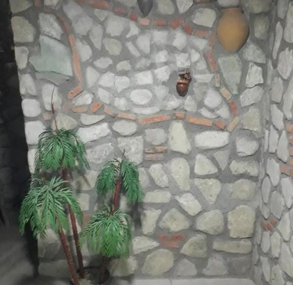 هاستل E U R O P E