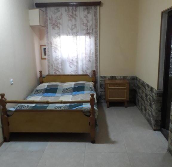 هاستل E U R O P E