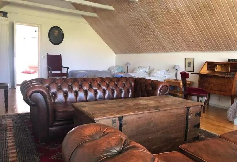 Aamiaismajoitus (B&B) Karlsborg Rum Och Frukost