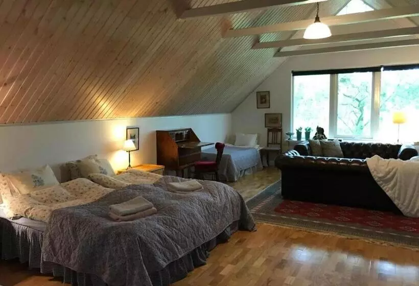Aamiaismajoitus (B&B) Karlsborg Rum Och Frukost