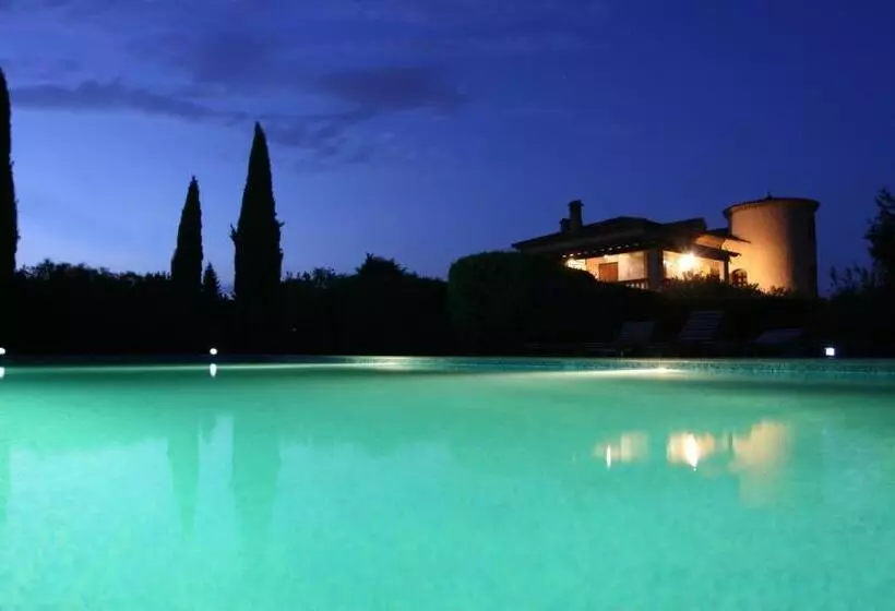 Aamiaismajoitus (B&B) Villa Liberty