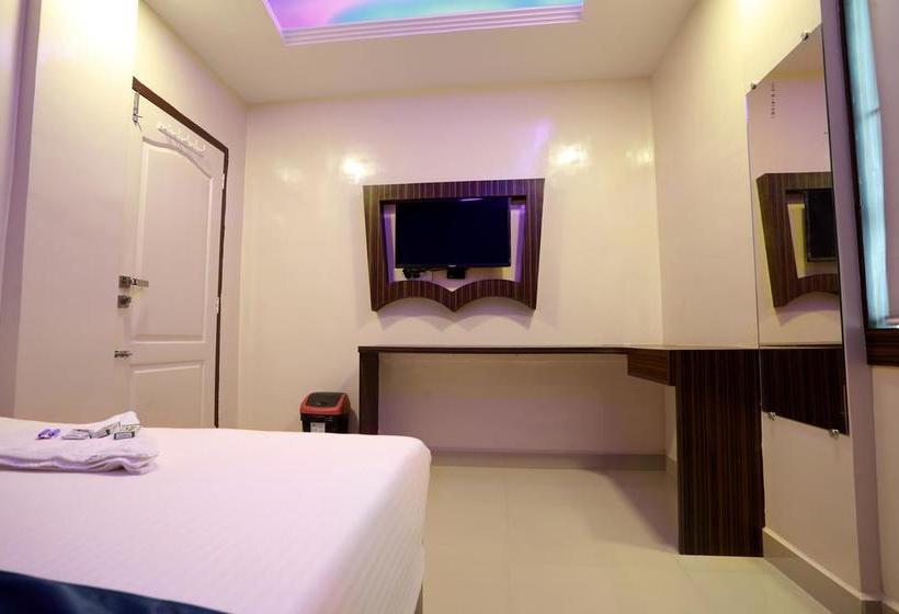 فندق Fab Blue Orchid Railway Station