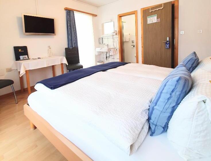 호텔 Restaurant Grina