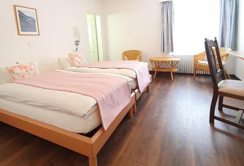 호텔 Restaurant Grina