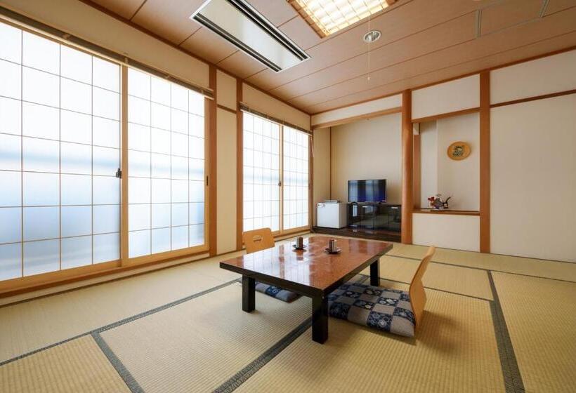 בית מלון כפרי Towada City