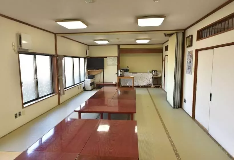 旅館 Sakanoue Kaikan
