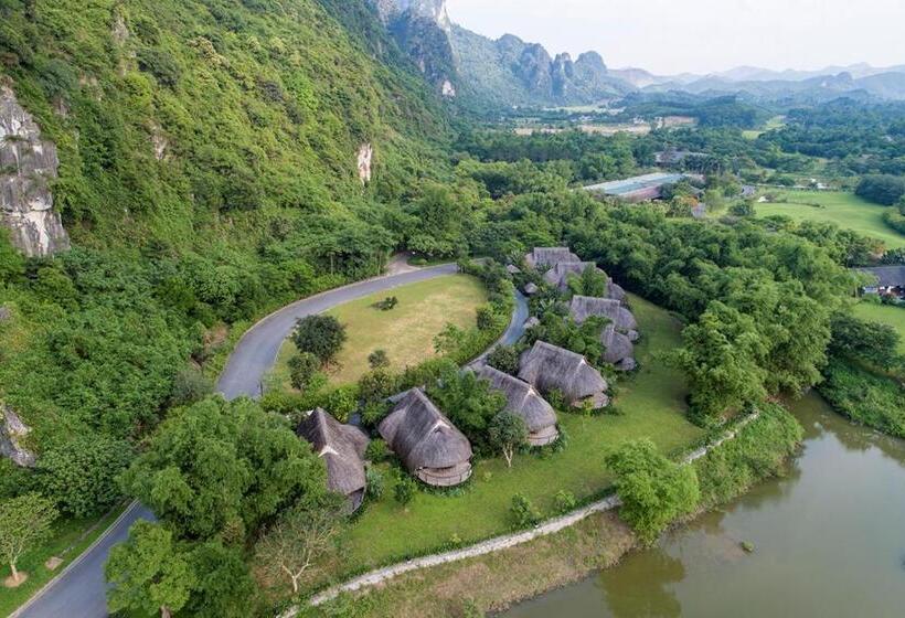 Serena Kim Boi Resort  Hoa Binh
