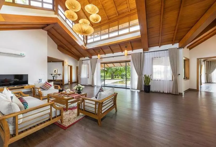 Serena Kim Boi Resort Hoa Binh