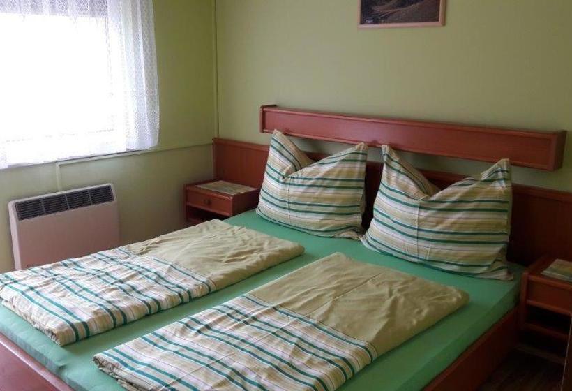 Bed and Breakfast Arkadenhaus Steiner