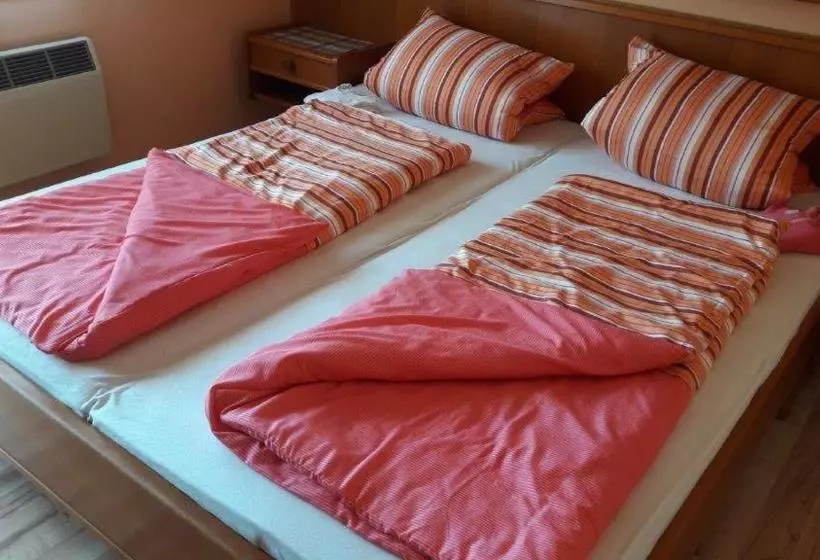 Aamiaismajoitus (B&B) Arkadenhaus Steiner