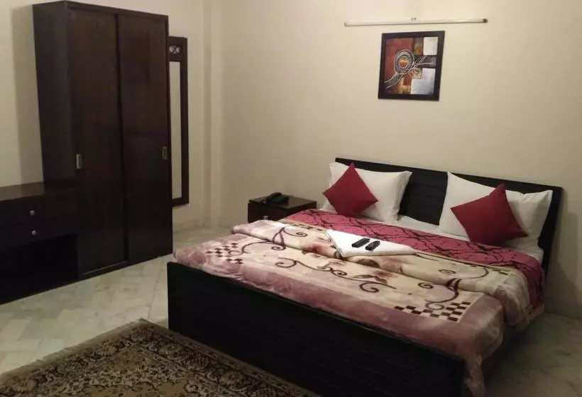 Aamiaismajoitus (B&B) Namaste Bnb & Service Apartments