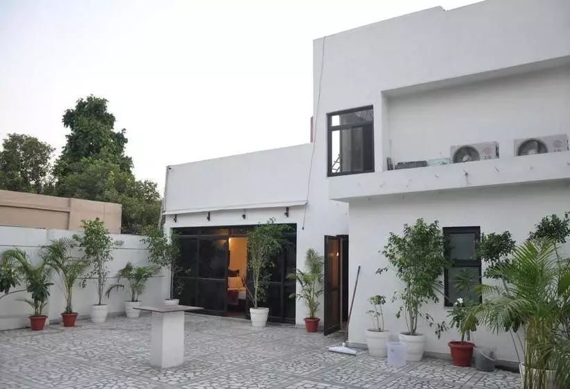 Aamiaismajoitus (B&B) Namaste Bnb & Service Apartments