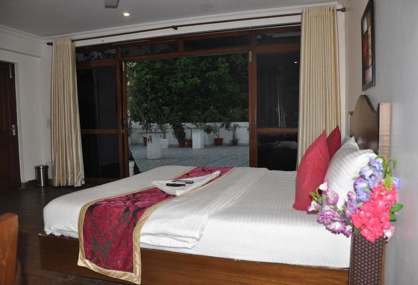 مبيت وإفطار Namaste Bnb & Service Apartments