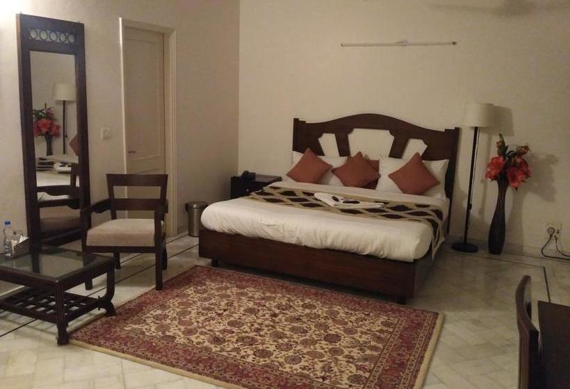 مبيت وإفطار Namaste Bnb & Service Apartments
