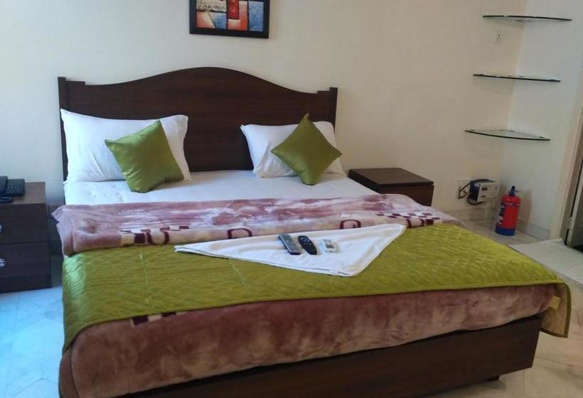 مبيت وإفطار Namaste Bnb & Service Apartments