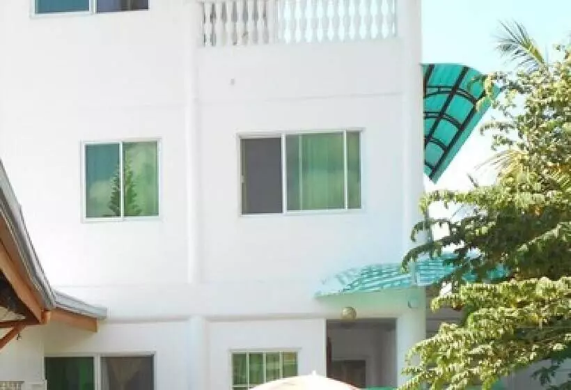تختخواب و صبحانه The Cronin Residences By Cocotel