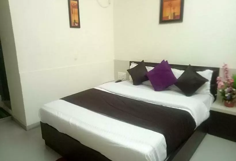 ホテル Gopi Palace