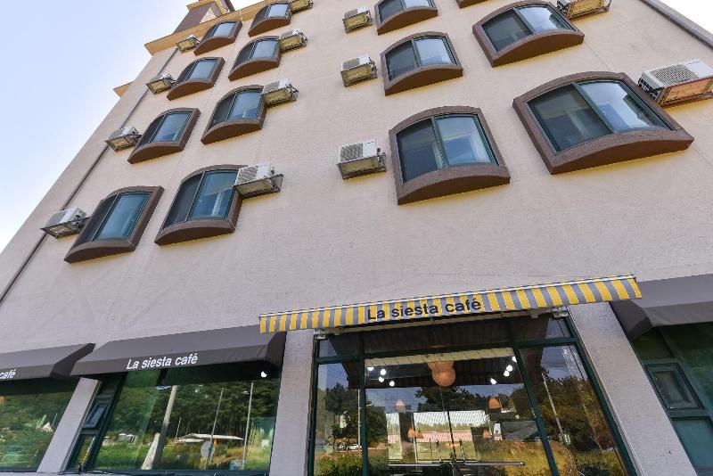 בית מלון כפרי Gunsan La Siesta