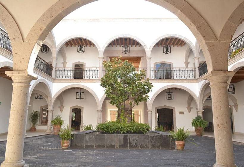 هتل Hacienda Santa Fe