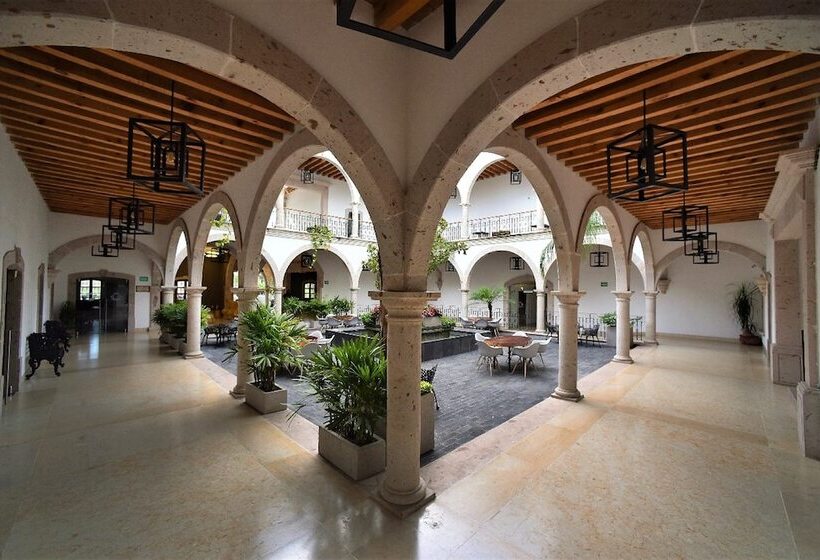 هتل Hacienda Santa Fe