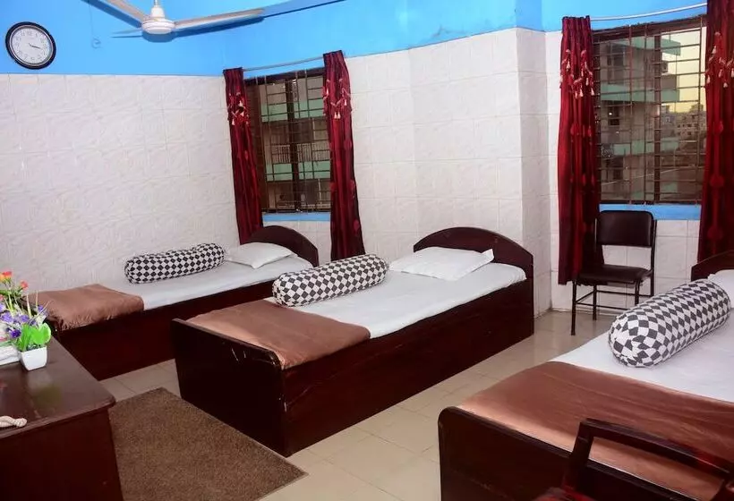 هتل Hilton City Residential