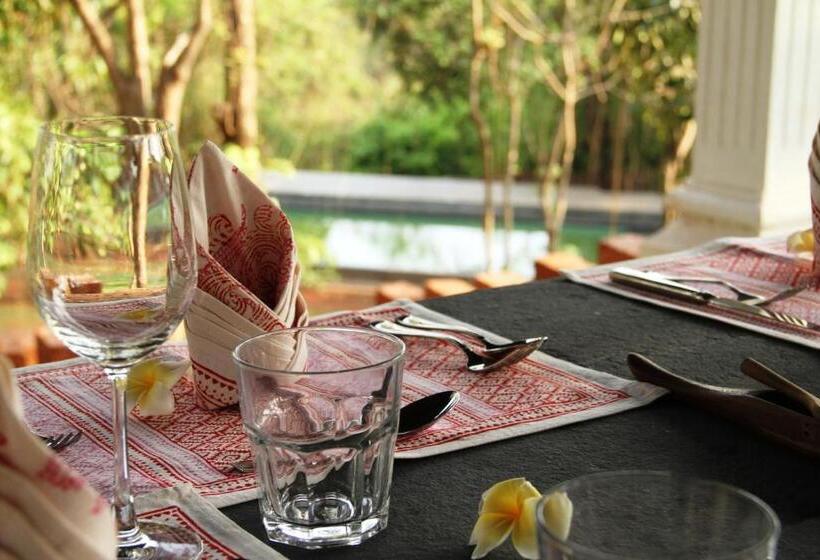 ホテル The Postcard Velha, Goa