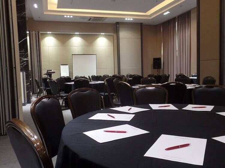 فندق Valero Grand Suites By Swissbel