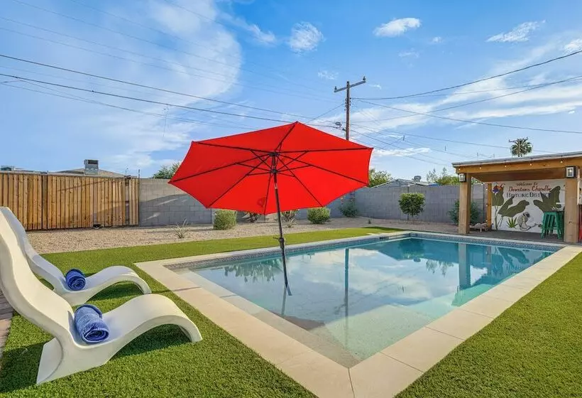 Chandler Home 7 Blocks To Dtwn W/ Backyard Oasis!