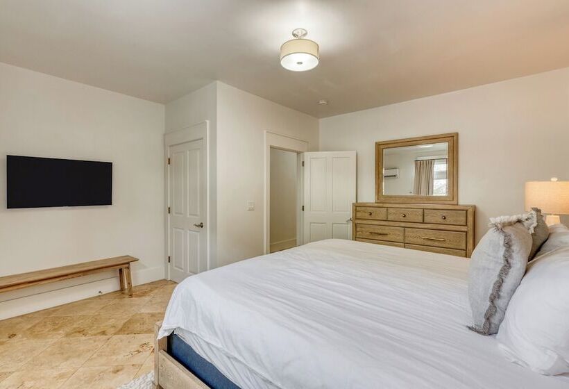 Destin Dream By Avantstay 2 Story Home, Walk To Beach, Hot Tub