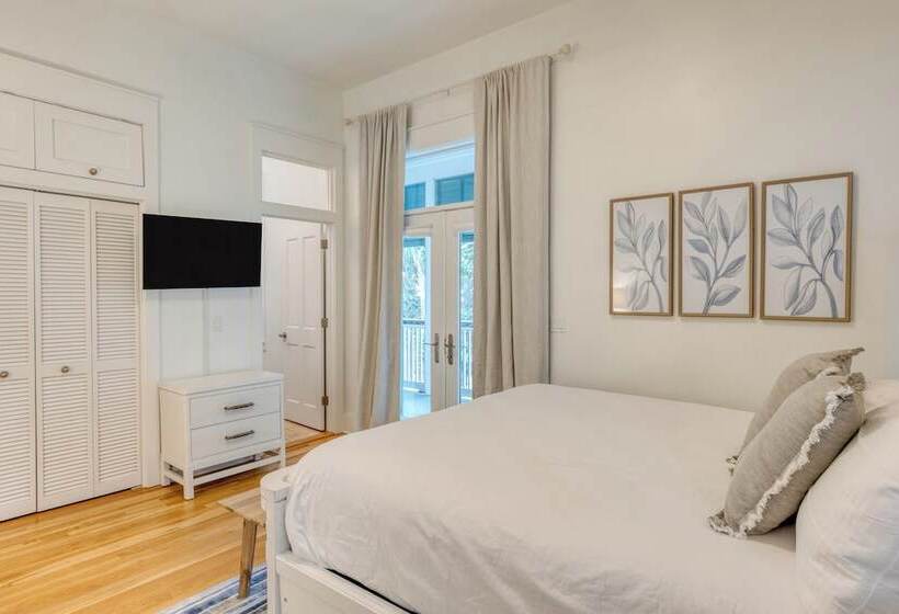 Destin Dream By Avantstay 2 Story Home, Walk To Beach, Hot Tub