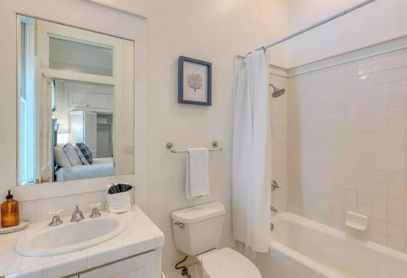 Destin Dream By Avantstay 2 Story Home, Walk To Beach, Hot Tub
