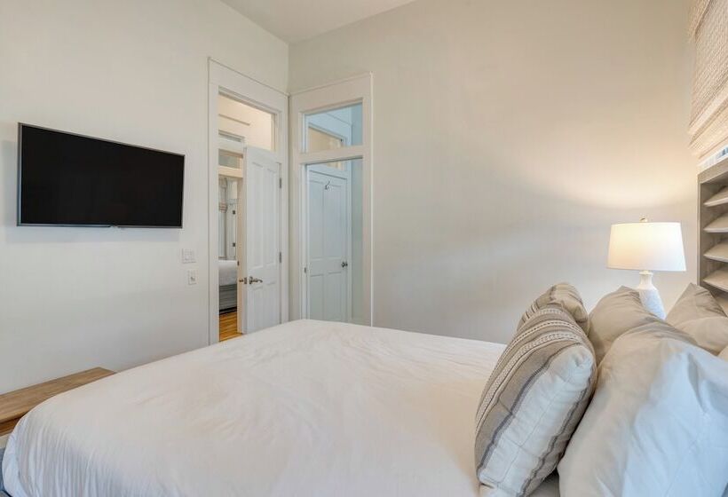 Destin Dream By Avantstay 2 Story Home, Walk To Beach, Hot Tub