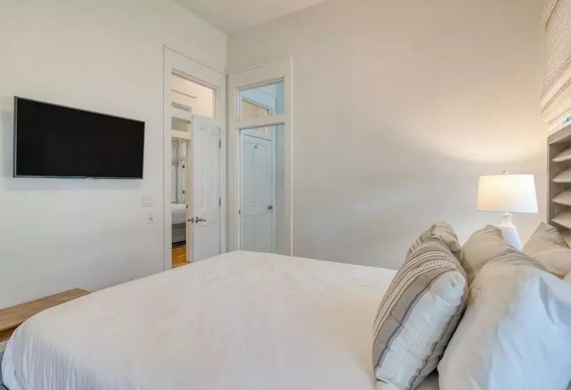 Destin Dream By Avantstay 2 Story Home, Walk To Beach, Hot Tub