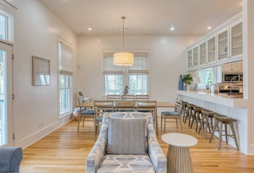 Destin Dream By Avantstay 2 Story Home, Walk To Beach, Hot Tub