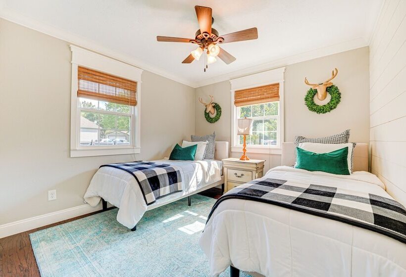 Family Friendly Harrison Home: 33 Mi To Branson!