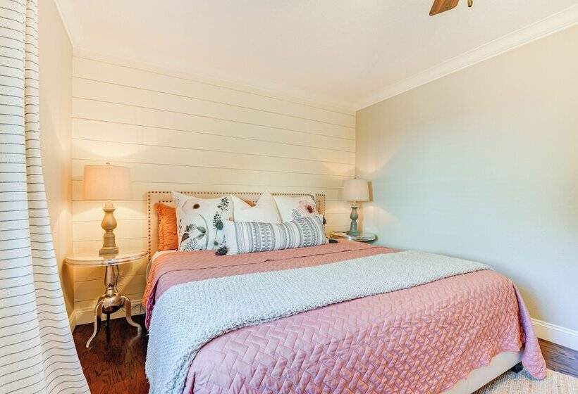 Family Friendly Harrison Home: 33 Mi To Branson!